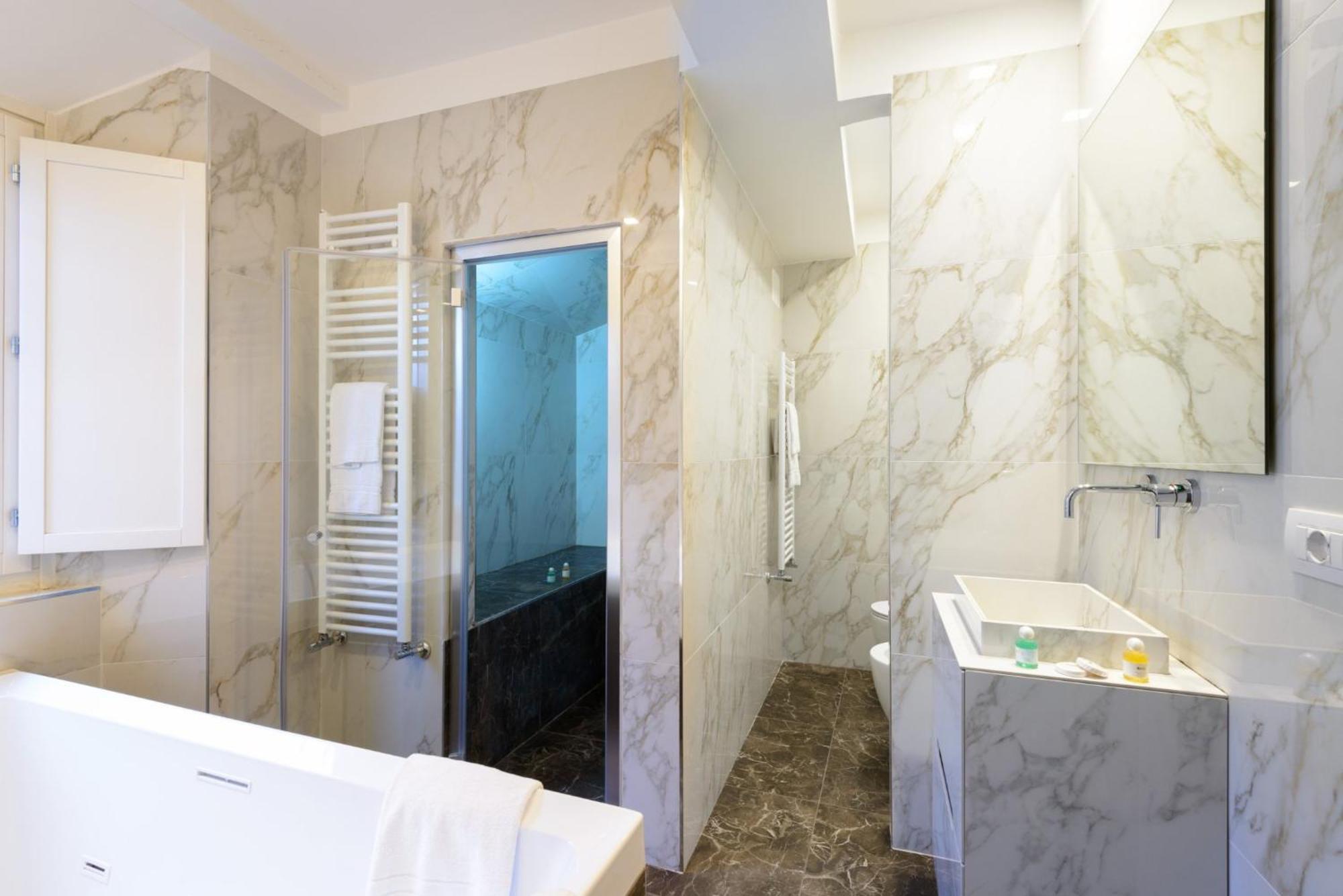 Domus Nannini Spa - L' Arco Di Matteotti Сиена Экстерьер фото